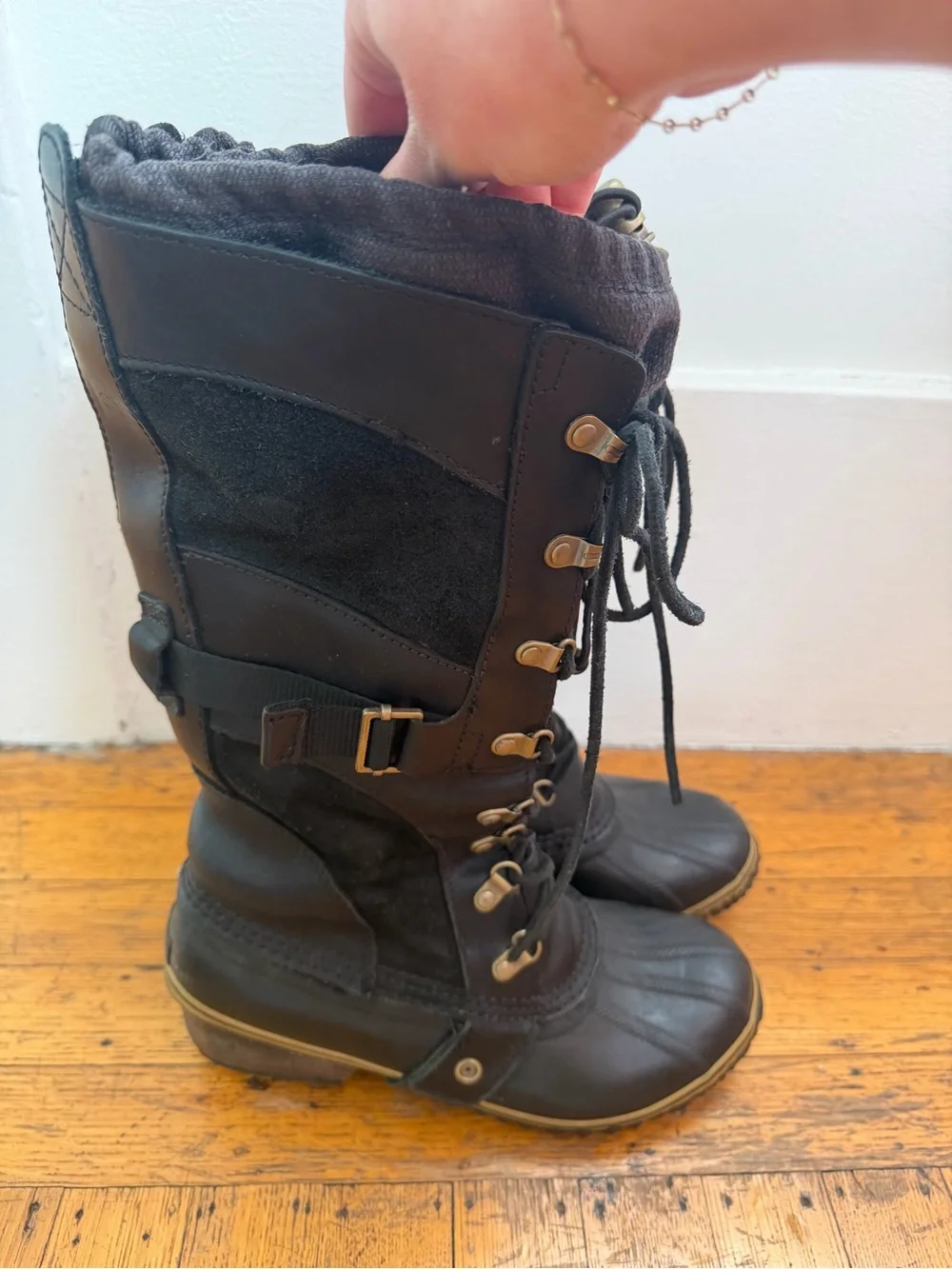 Women's Sorel Black Lace-Up Winter Boots